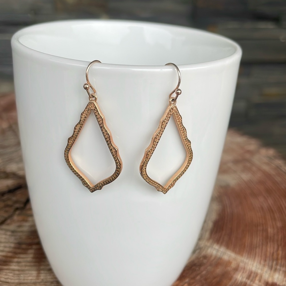 Kendra Scott Sophia drop rose gold earrings